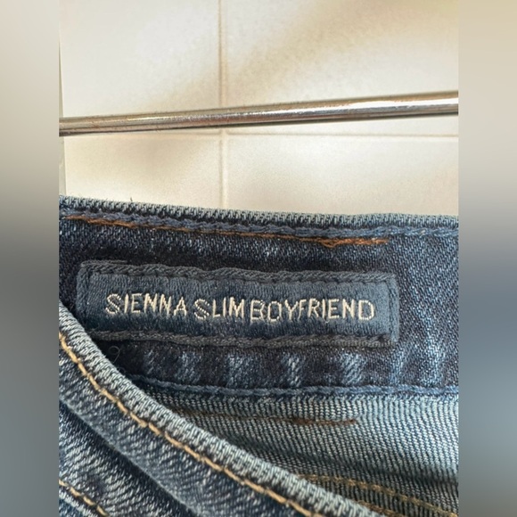 Lucky Brand Sienna Slim Boyfriend Distressed Jeans Low Rise Size 00/24 - Picture 6 of 8